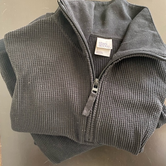 Stars Above Black Ribbed Lounge Set - Picture 3 of 3